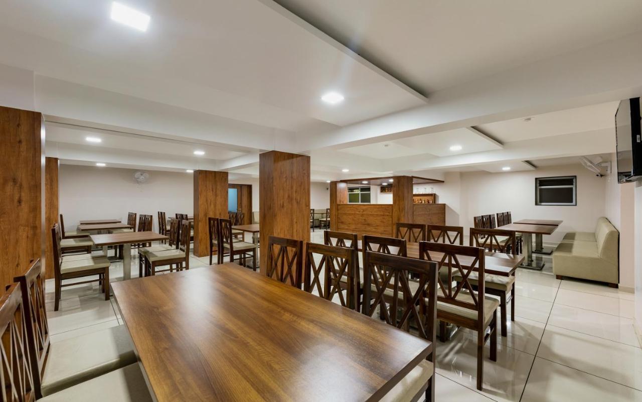 Hotel Grand Indu, 3 Star Kolhapur Exteriör bild